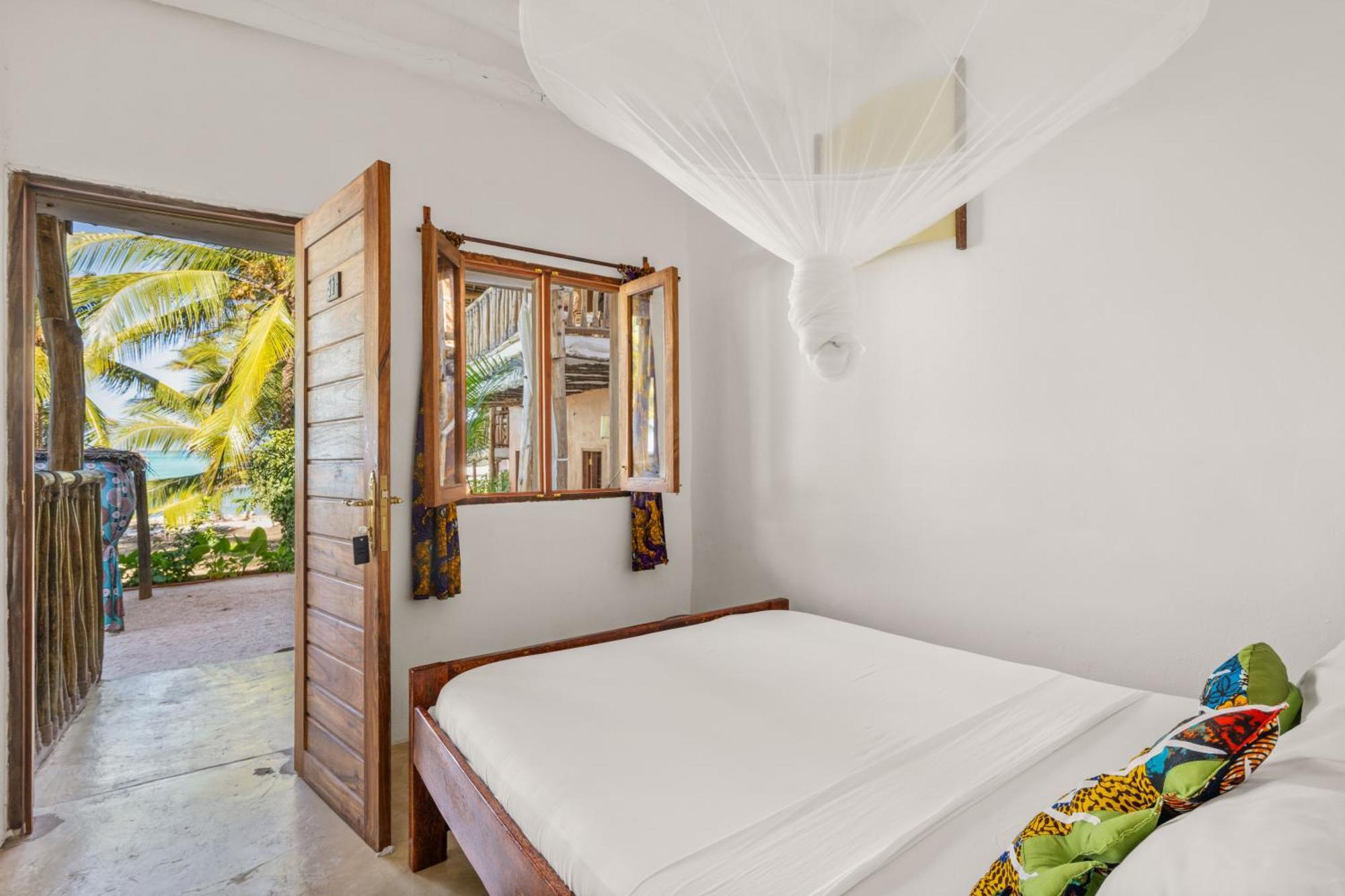 Shanuo Beach Bungalows Michamvi Kae Room photo